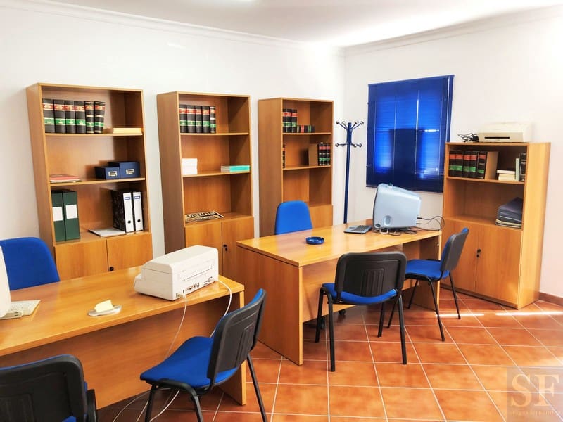 2 slaapkamer Bedrijf te koop in Canillas de Aceituno - € 79.500 (Ref: 4570411)