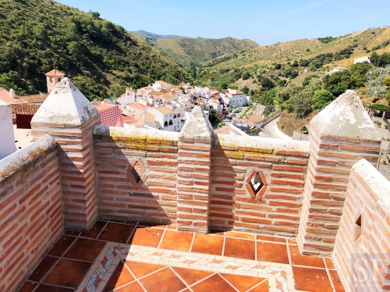 4 bedroom Townhouse for sale in Salares - € 151,000 (Ref: 4626150)