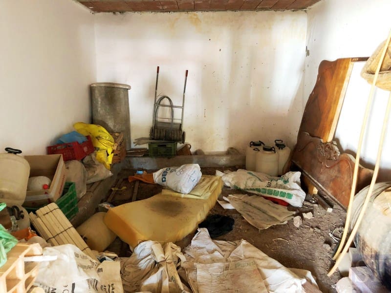 Byhus til salg i Salares - € 47.000 (Ref: 4626153)