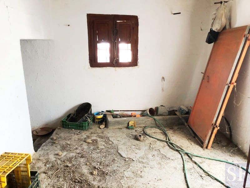 Byhus til salg i Salares - € 47.000 (Ref: 4626153)