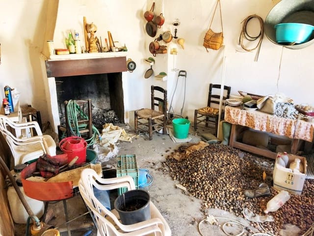 Byhus til salg i Salares - € 47.000 (Ref: 4626153)