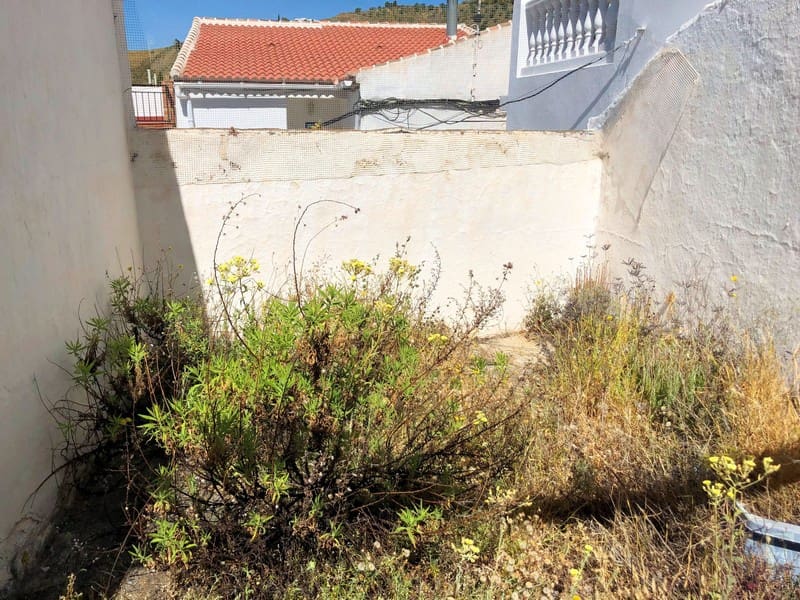 Byhus til salg i Salares - € 47.000 (Ref: 4626153)