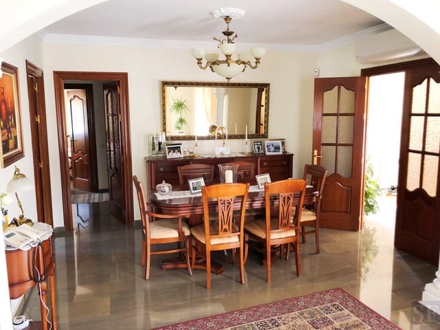 3 soverom Villa til salgs i El Candado, Málaga by med garasje - € 750 000 (Ref: 4651459)