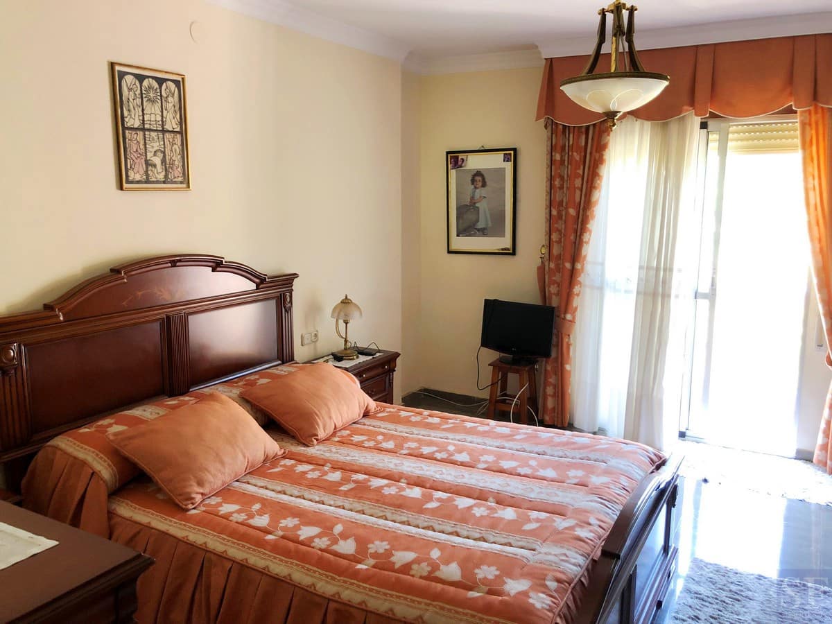 3 soverom Villa til salgs i Malaga by med garasje - € 750 000 (Ref: 4651459)