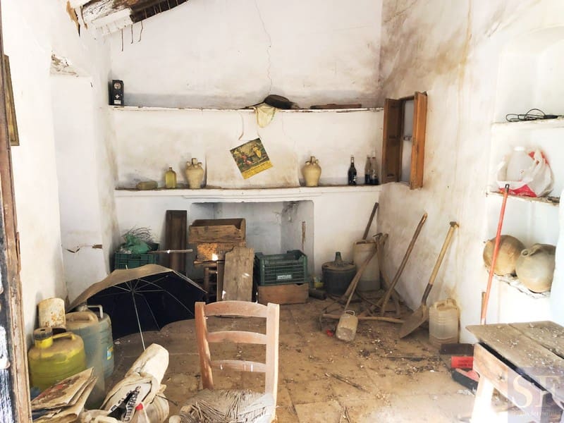 Grunde uden byggetilladelser til salg i Competa - € 229.000 (Ref: 4651460)