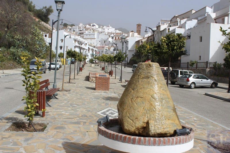 Byhus til salg i Salares - € 47.000 (Ref: 4651461)