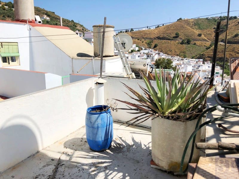 4 bedroom Townhouse for sale in Competa - € 99,000 (Ref: 4732852)