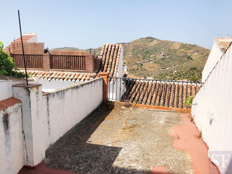 5 soverom Hus til salgs i Canillas de Albaida - € 139 000 (Ref: 4736481)