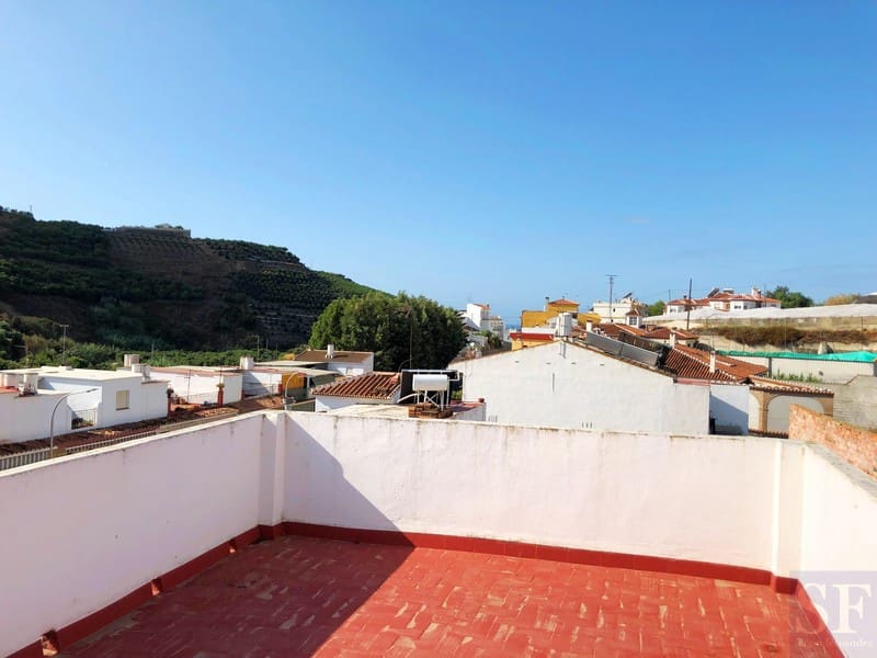 3 soveværelse Byhus til salg i Algarrobo med garage - € 230.000 (Ref: 4744343)