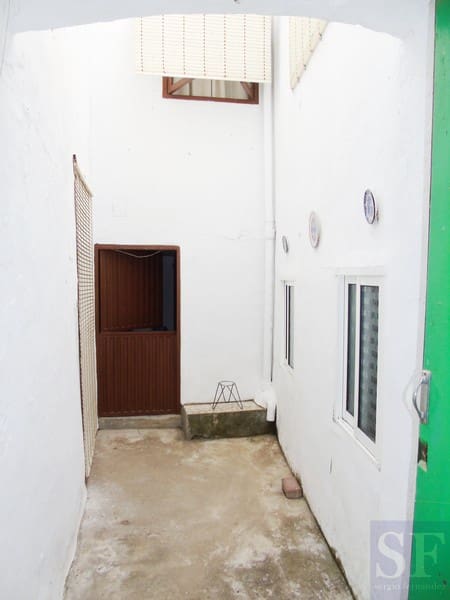 Townhouse for sale in Archez - € 55,000 (Ref: 4744344)