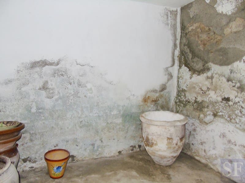 Townhouse for sale in Archez - € 55,000 (Ref: 4744344)