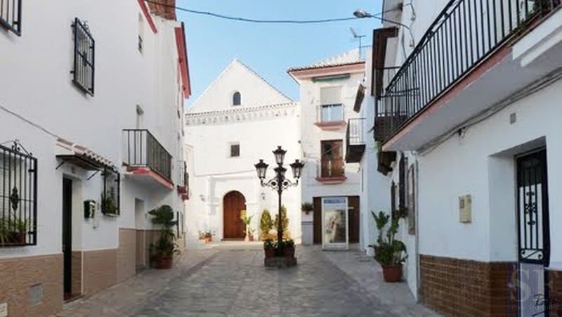Townhouse for sale in Archez - € 55,000 (Ref: 4744344)