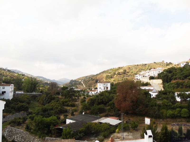 Townhouse for sale in Archez - € 55,000 (Ref: 4744344)