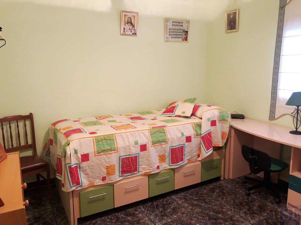 5 soveværelse Byhus til salg i Algarrobo - € 189.000 (Ref: 4883465)