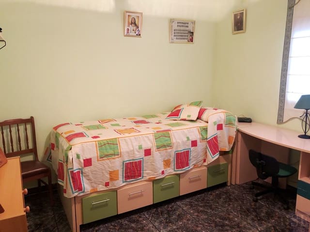 5 soveværelse Byhus til salg i Algarrobo - € 189.000 (Ref: 4883465)