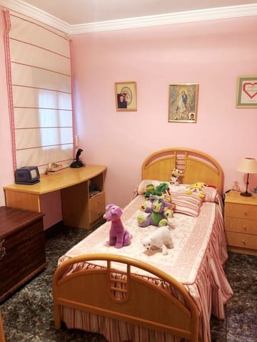 5 soveværelse Byhus til salg i Algarrobo - € 189.000 (Ref: 4883465)