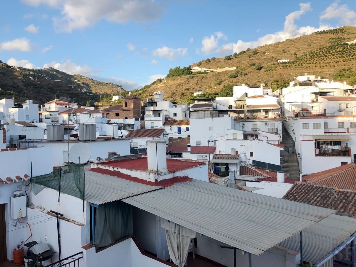 5 soveværelse Byhus til salg i Algarrobo - € 189.000 (Ref: 4883465)