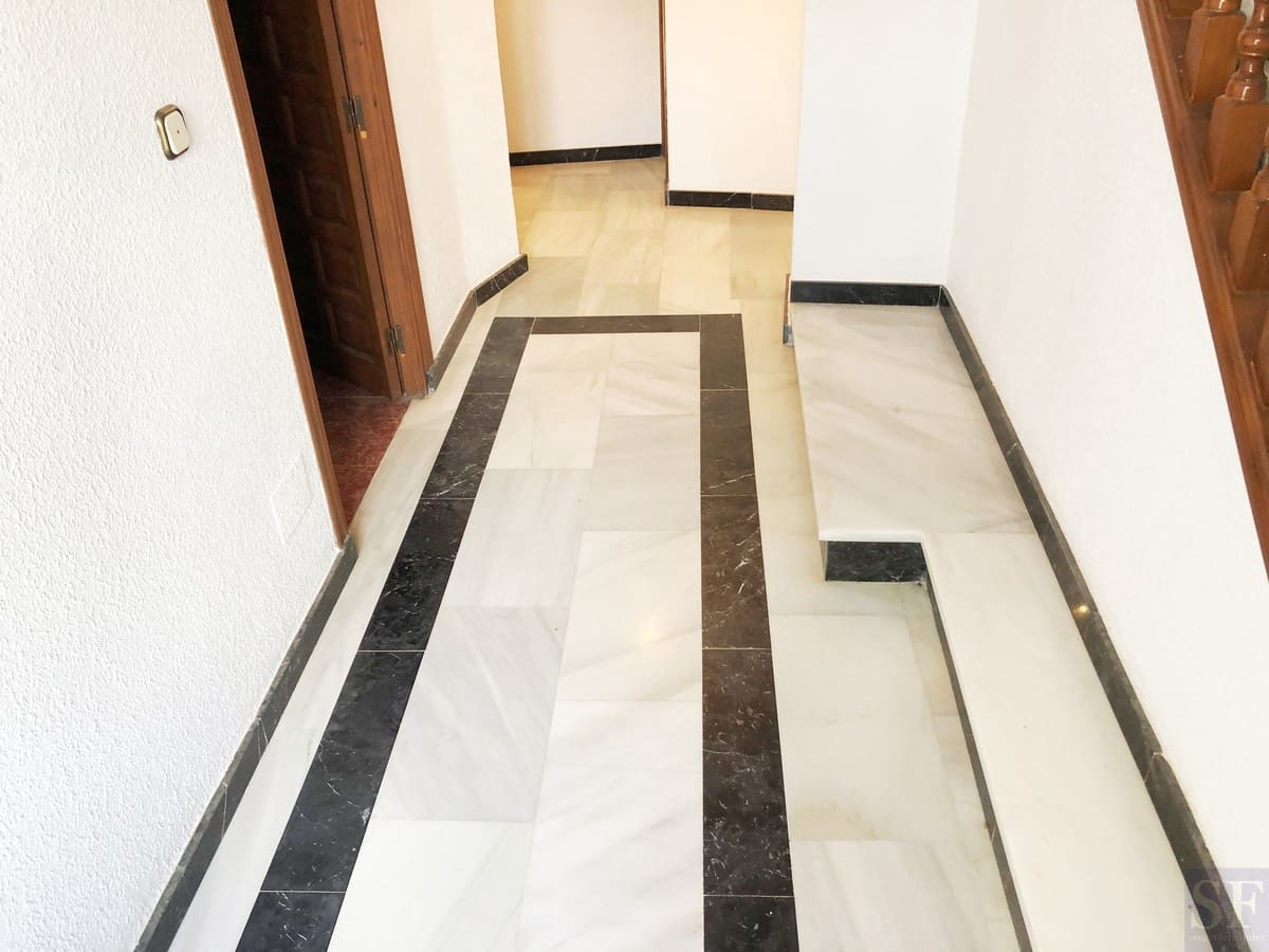 4 soveværelse Byhus til salg i Alcaucin - € 148.500 (Ref: 4957172)