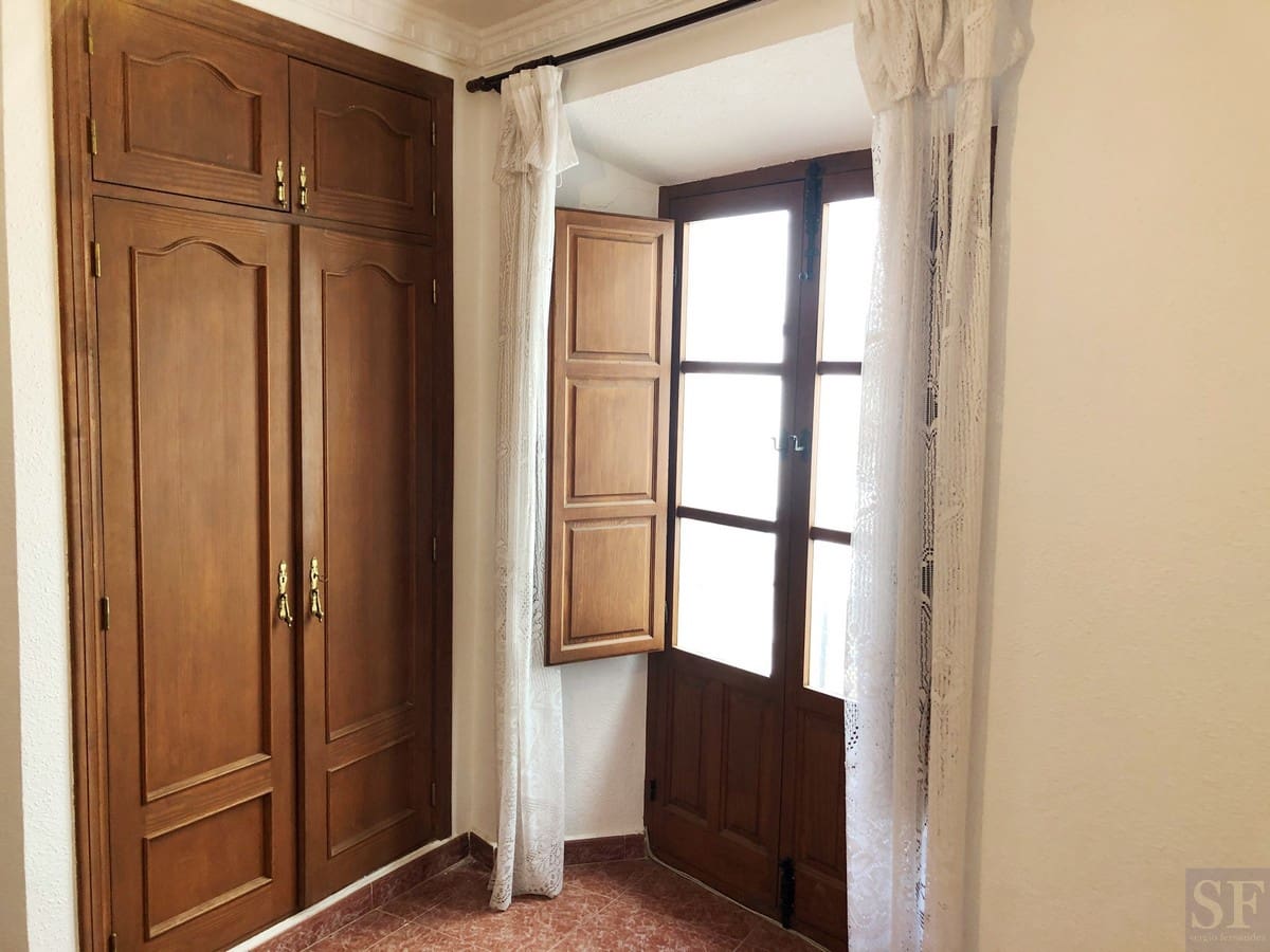 4 soveværelse Byhus til salg i Alcaucin - € 148.500 (Ref: 4957172)