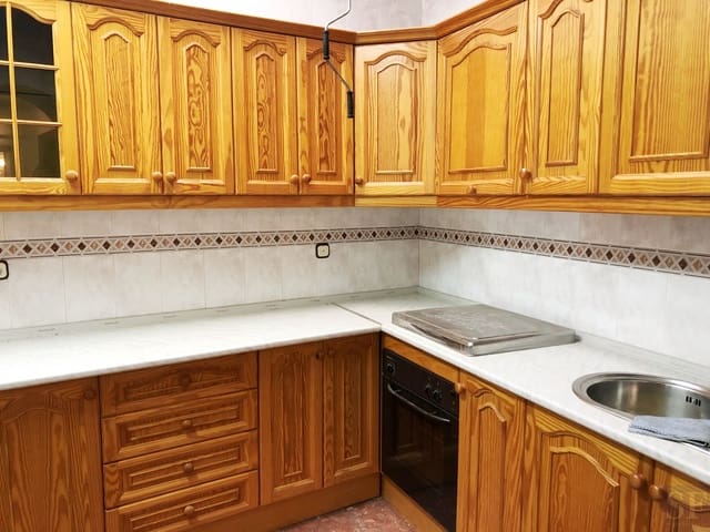 4 soveværelse Byhus til salg i Alcaucín - € 148.500 (Ref: 4957172)