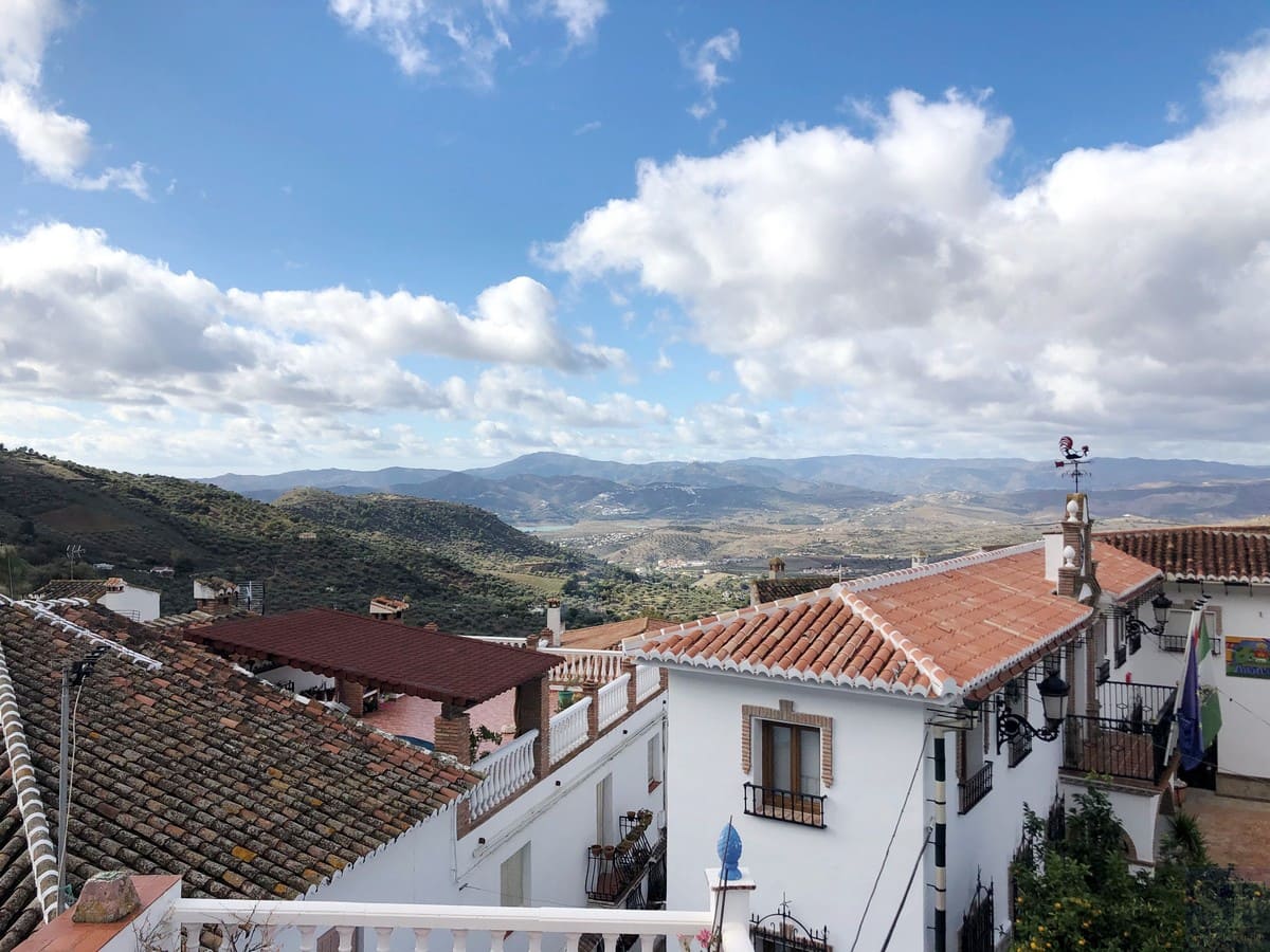 4 soveværelse Byhus til salg i Alcaucin - € 148.500 (Ref: 4957172)