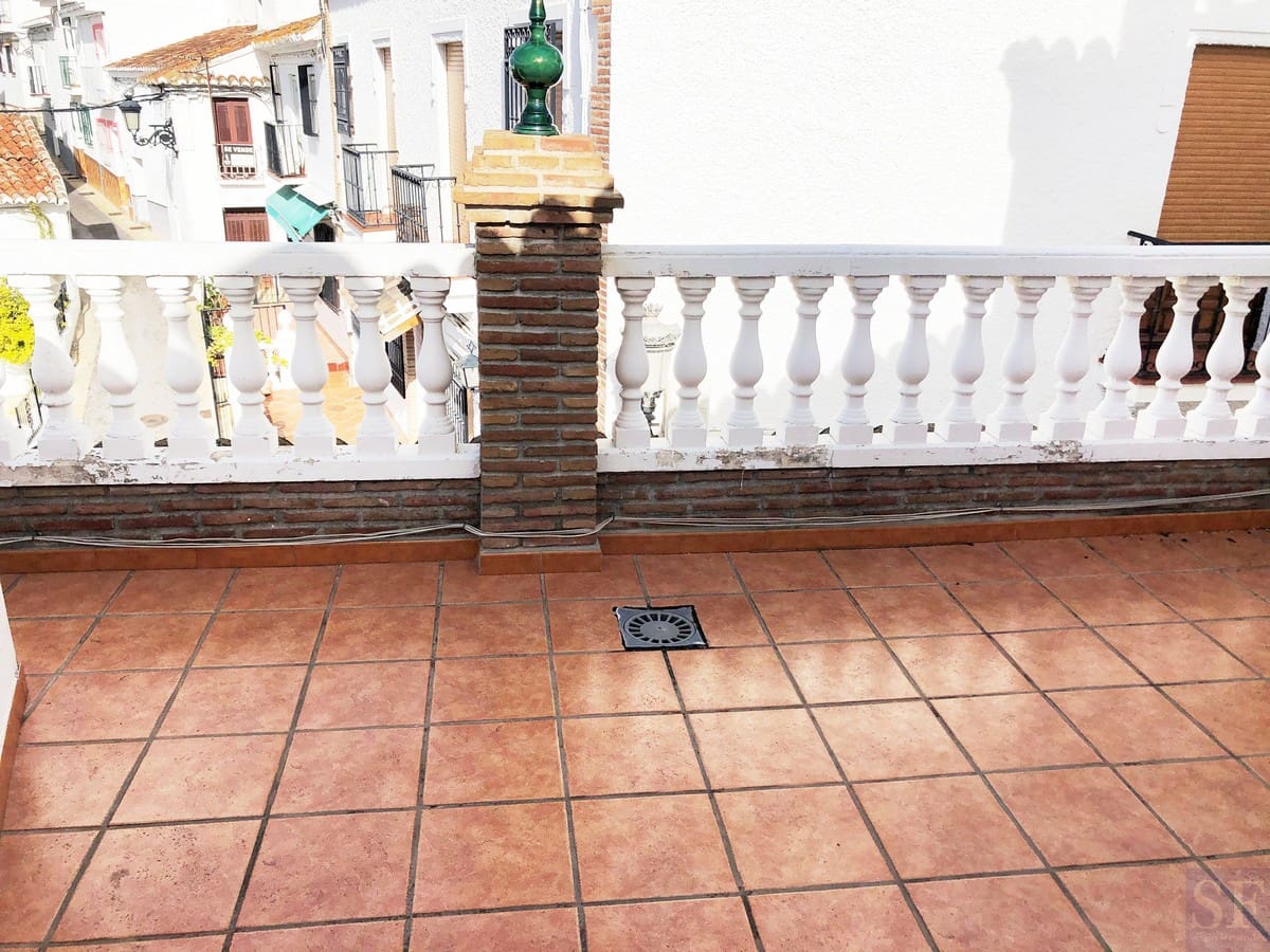 4 soveværelse Byhus til salg i Alcaucin - € 148.500 (Ref: 4957172)