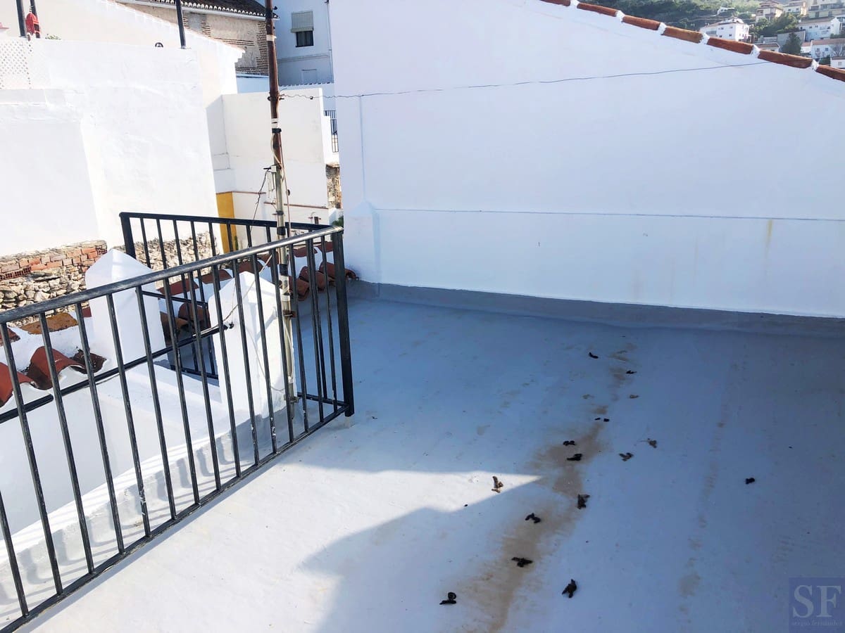 4 bedroom Townhouse for sale in Canillas de Albaida - € 100,000 (Ref: 5111092)