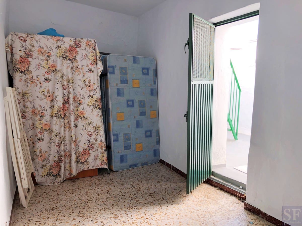 4 camera da letto Casa in vendita in Sayalonga - 110.000 € (Rif: 5178182)