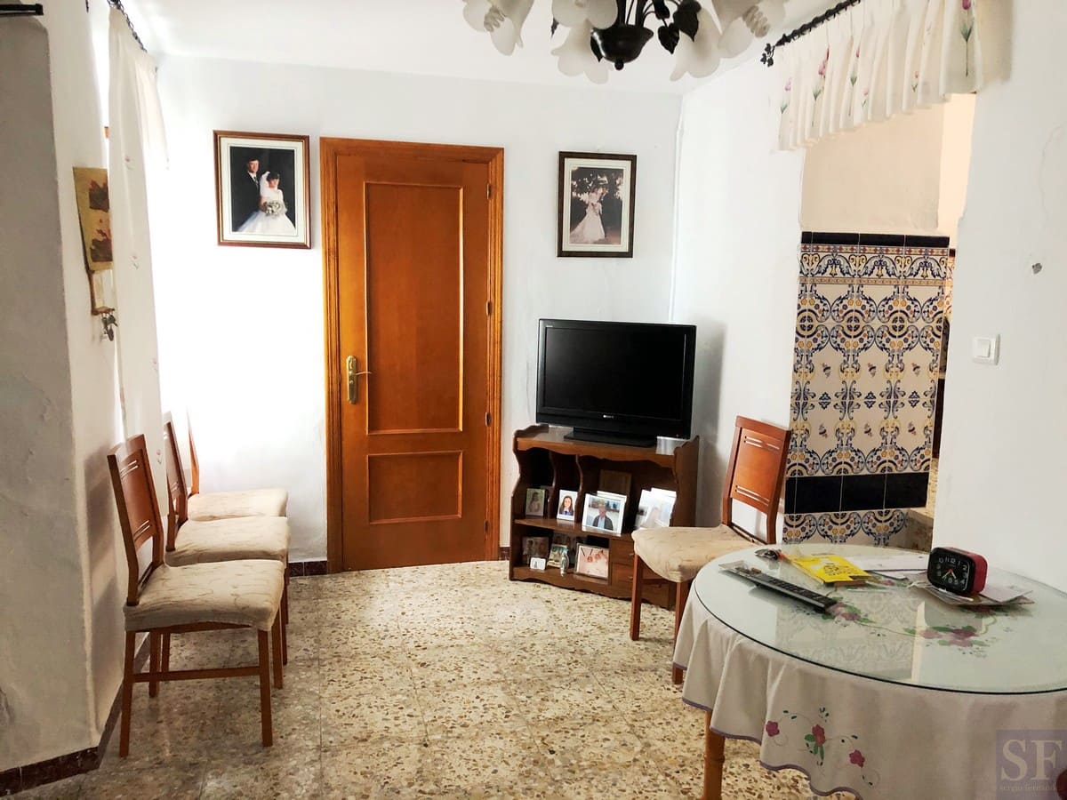 4 camera da letto Casa in vendita in Sayalonga - 110.000 € (Rif: 5178182)