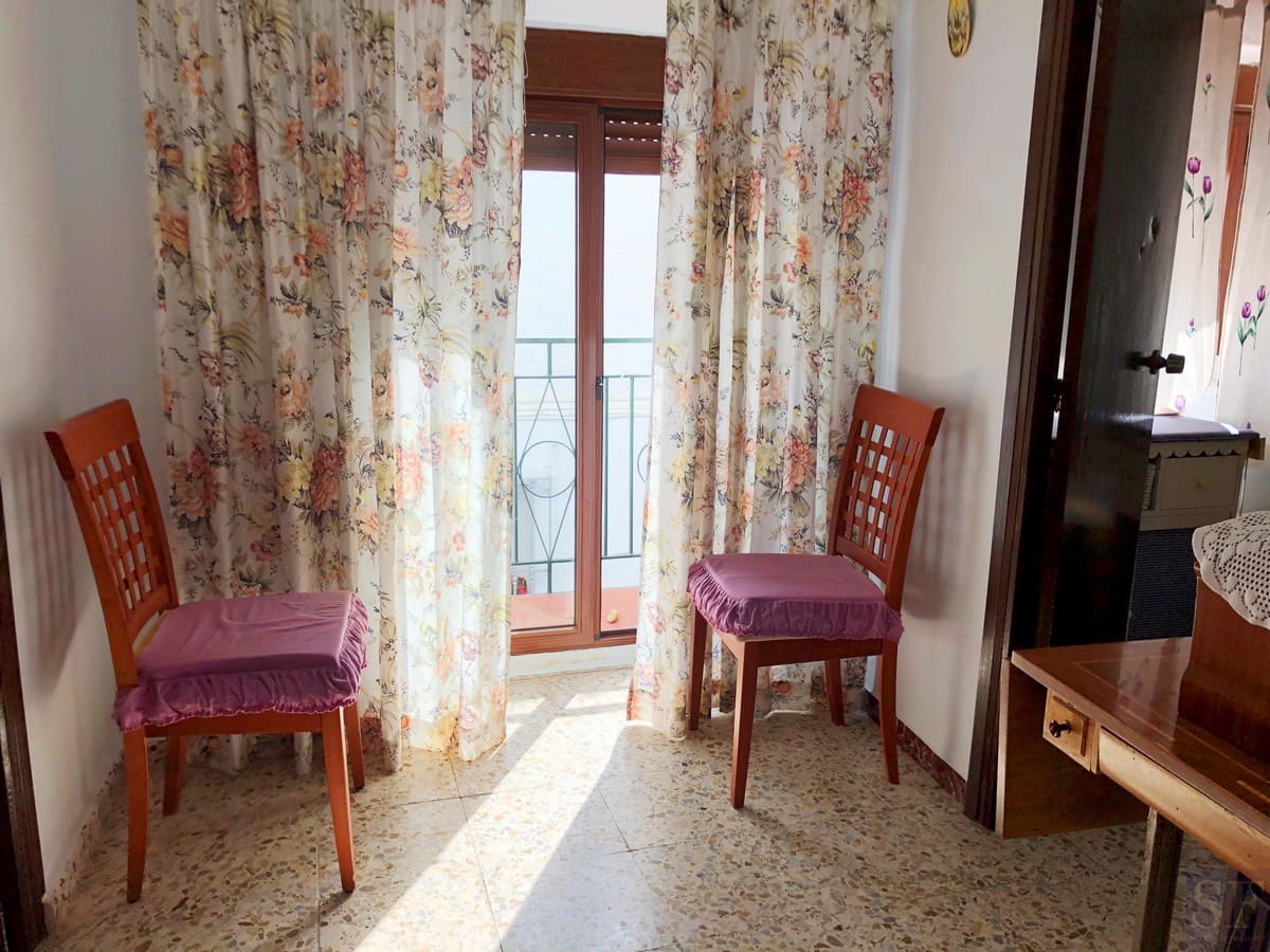 4 camera da letto Casa in vendita in Sayalonga - 110.000 € (Rif: 5178182)