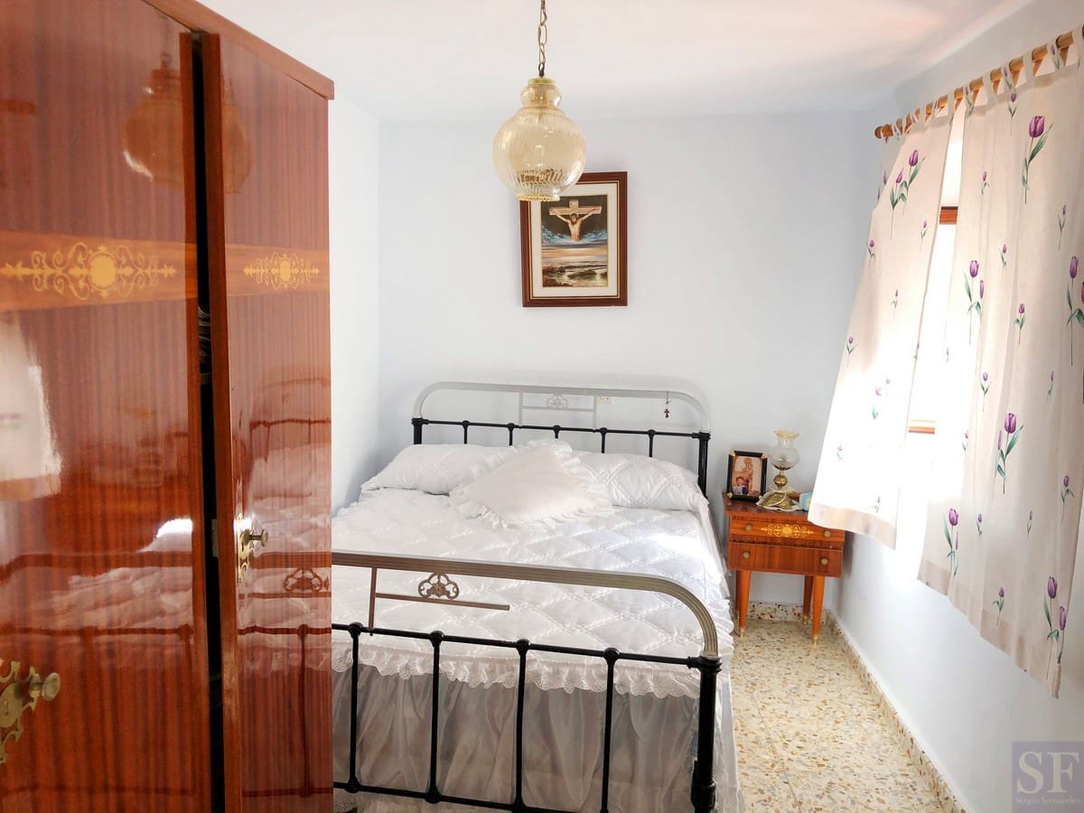 4 camera da letto Casa in vendita in Sayalonga - 110.000 € (Rif: 5178182)