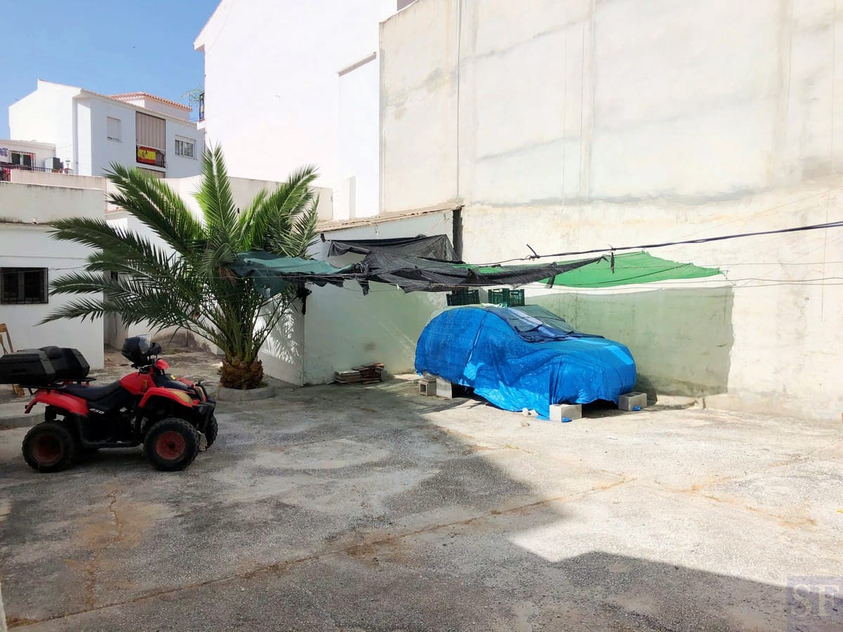 Casa de 3 habitaciones en Torrox en venta - 280.000 € (Ref: 5385383)