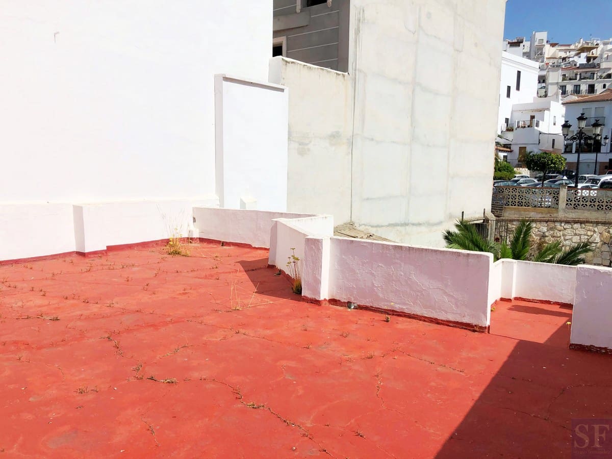 Casa de 3 habitaciones en Torrox en venta - 280.000 € (Ref: 5385383)