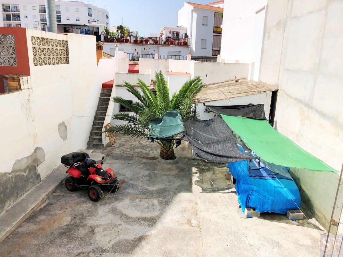 Casa de 3 habitaciones en Torrox en venta - 280.000 € (Ref: 5385383)