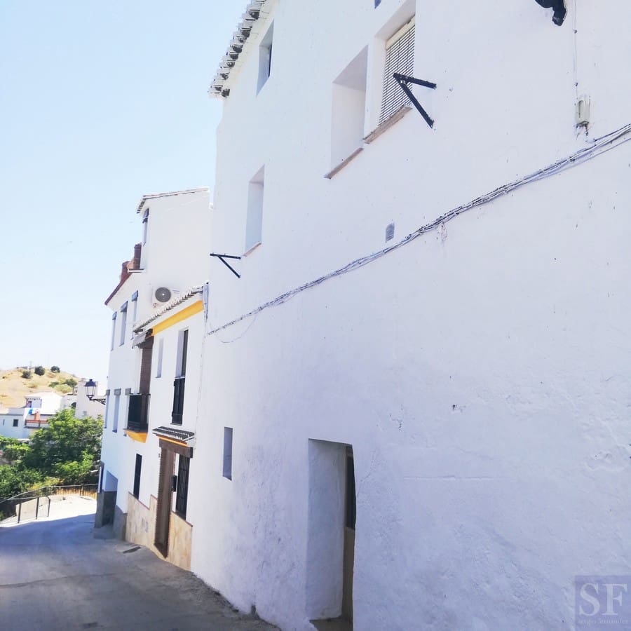 5 makuuhuone Omakotitalo myytävänä paikassa Sedella - 70 000 € (Ref: 5483387)