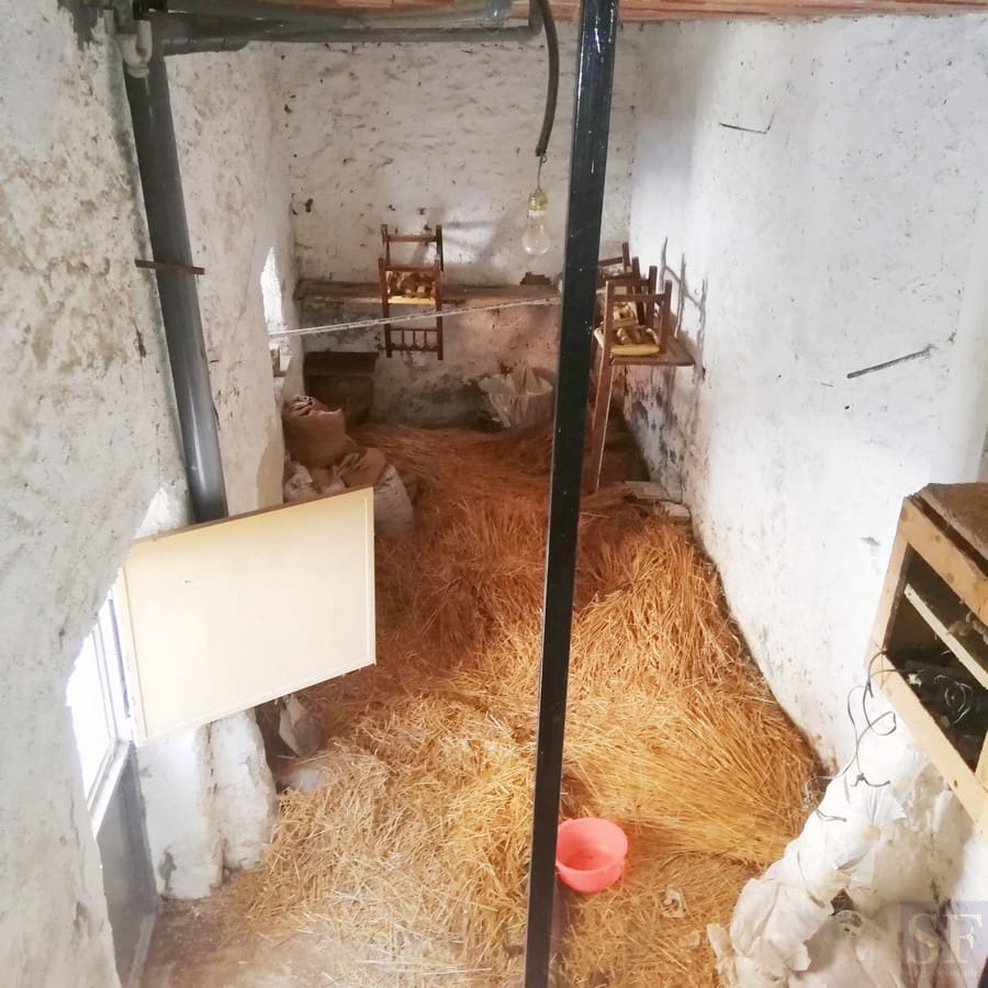 5 makuuhuone Omakotitalo myytävänä paikassa Sedella - 70 000 € (Ref: 5483387)