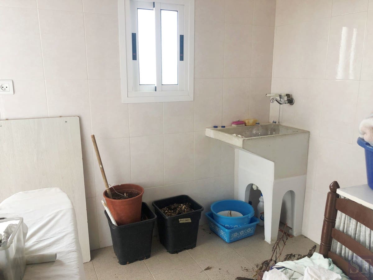 4 soveværelse Byhus til salg i Competa - € 145.000 (Ref: 5509267)