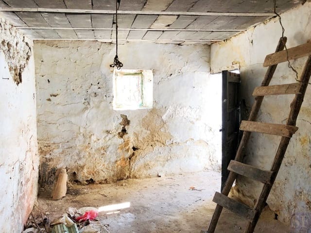 Maison de Ville à vendre à Cómpeta - 39 000 € (Ref: 5573379)