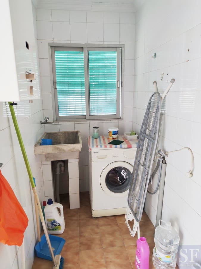 2 soverom Hus til salgs i Sayalonga - € 79 000 (Ref: 5576918)