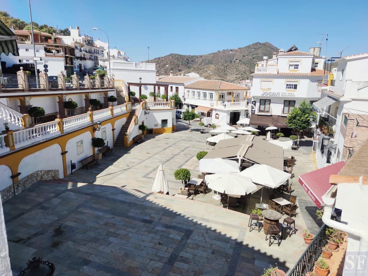 2 soverom Hus til salgs i Sayalonga - € 79 000 (Ref: 5576918)