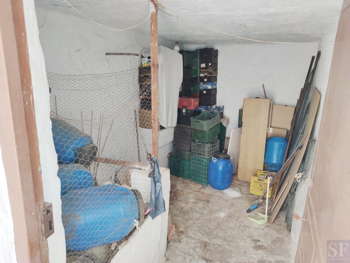 2 soverom Hus til salgs i Sayalonga - € 79 000 (Ref: 5576918)