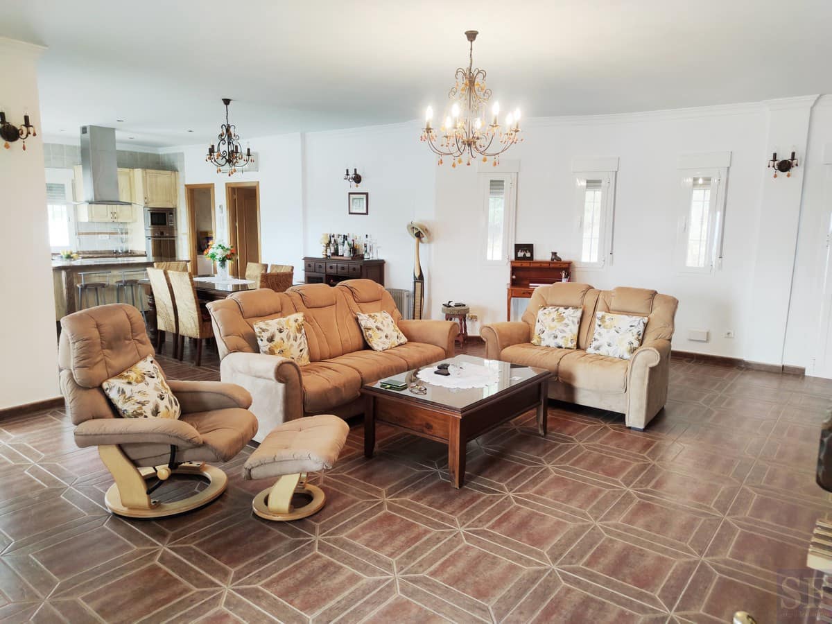 4 soveværelse Villa til salg i Algarrobo med swimmingpool garage - € 629.000 (Ref: 5648224)