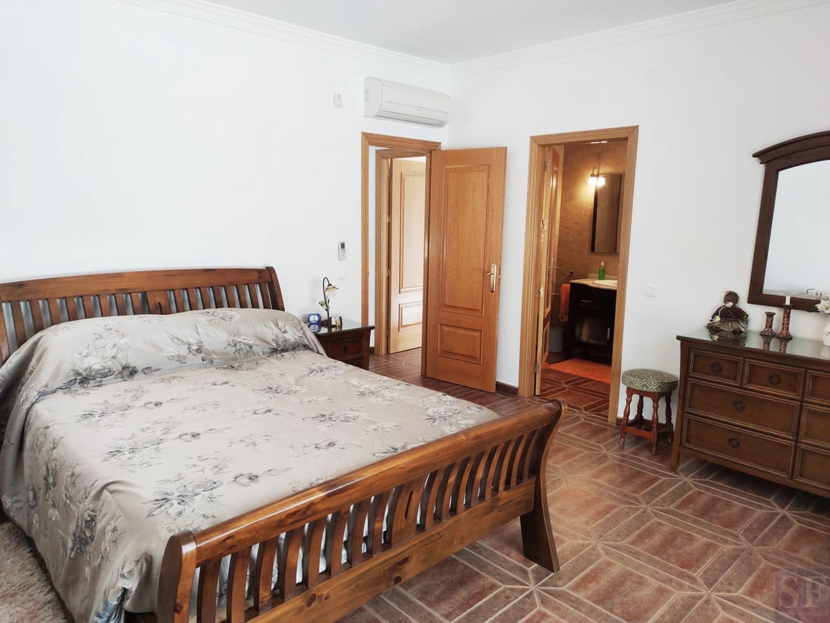 4 soveværelse Villa til salg i Algarrobo med swimmingpool garage - € 629.000 (Ref: 5648224)