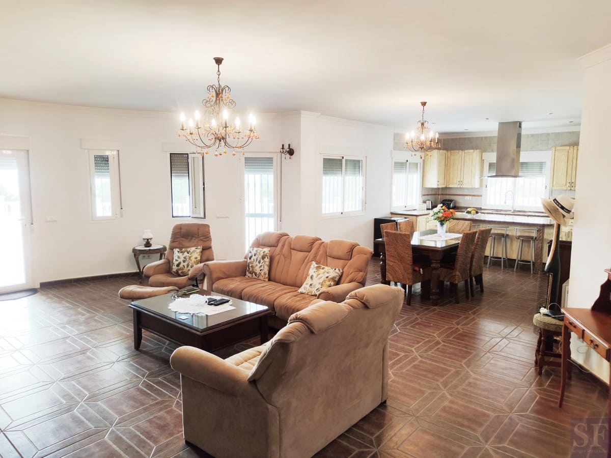 4 soveværelse Villa til salg i Algarrobo med swimmingpool garage - € 629.000 (Ref: 5648224)