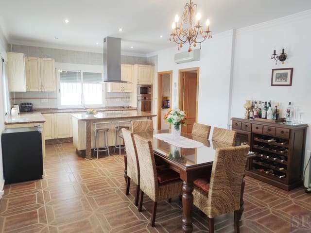 4 soveværelse Villa til salg i Algarrobo med swimmingpool garage - € 629.000 (Ref: 5648224)