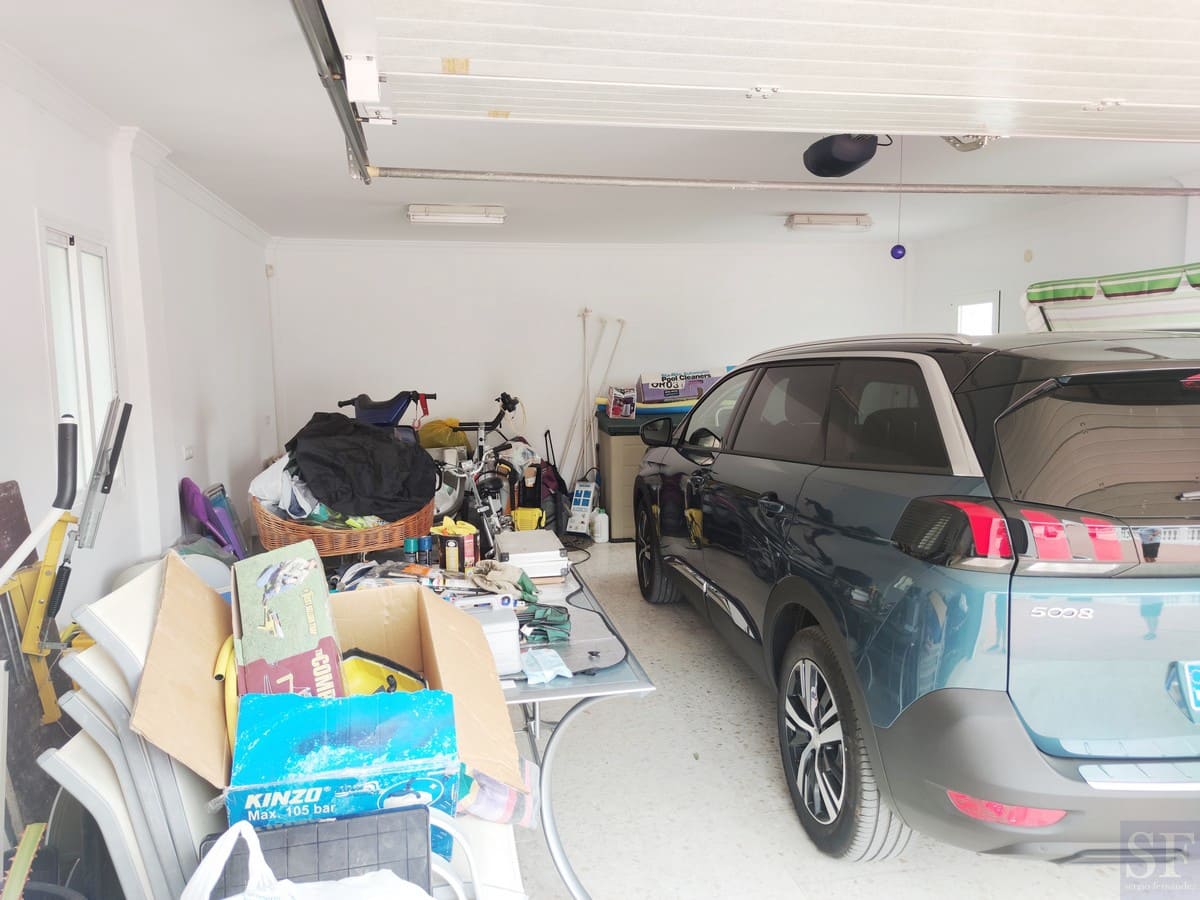 4 soveværelse Villa til salg i Algarrobo med swimmingpool garage - € 629.000 (Ref: 5648224)