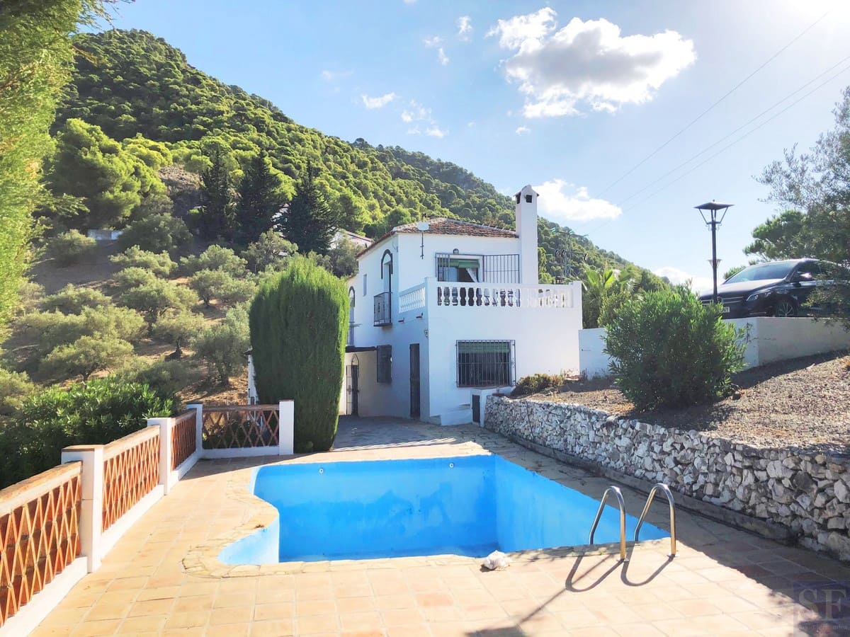 2 bedroom Villa for sale in Frigiliana with pool - € 539,000 (Ref: 5649966)