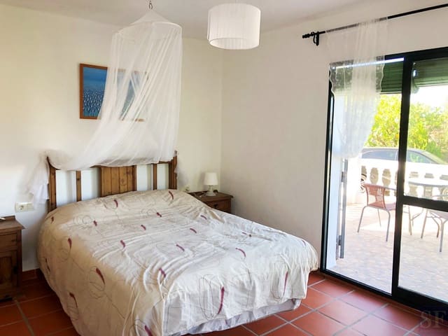 2 bedroom Villa for sale in Frigiliana with pool - € 539,000 (Ref: 5649966)