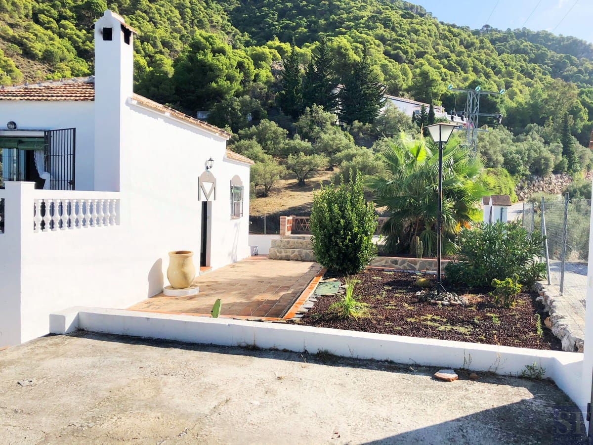 2 bedroom Villa for sale in Frigiliana with pool - € 539,000 (Ref: 5649966)