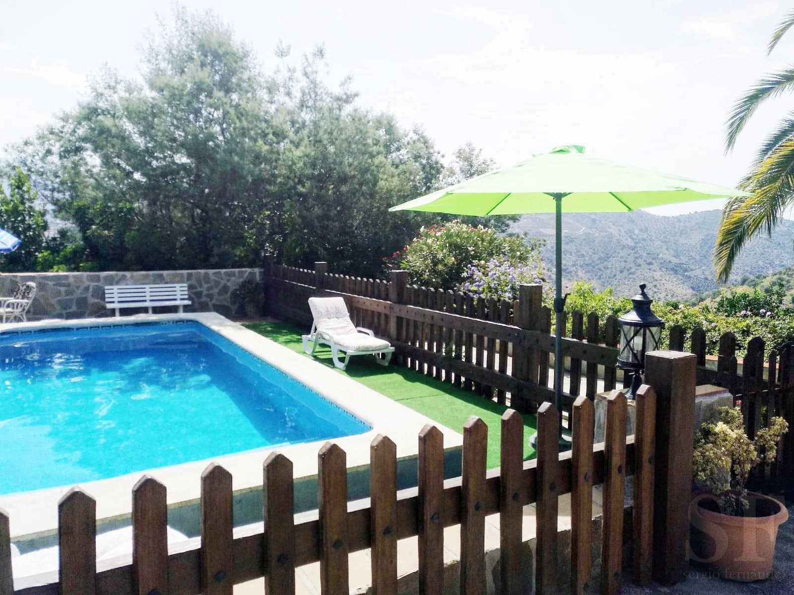 3 slaapkamer Villa voor vakantieverhuur in Competa met zwembad garage - € 1.200 (Ref: 6156249)